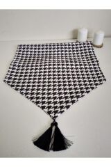 Küçük Kazayağı Desenli Runner