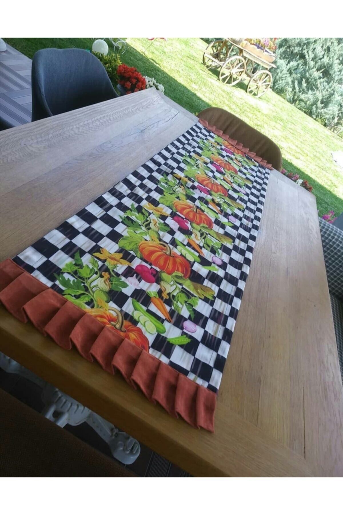 Balkabaklı Fırfırlı Runner