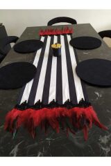 Kırmızı Horoz Tüyü Ve Küpür Detaylı Runner. 6 Siyah Supla