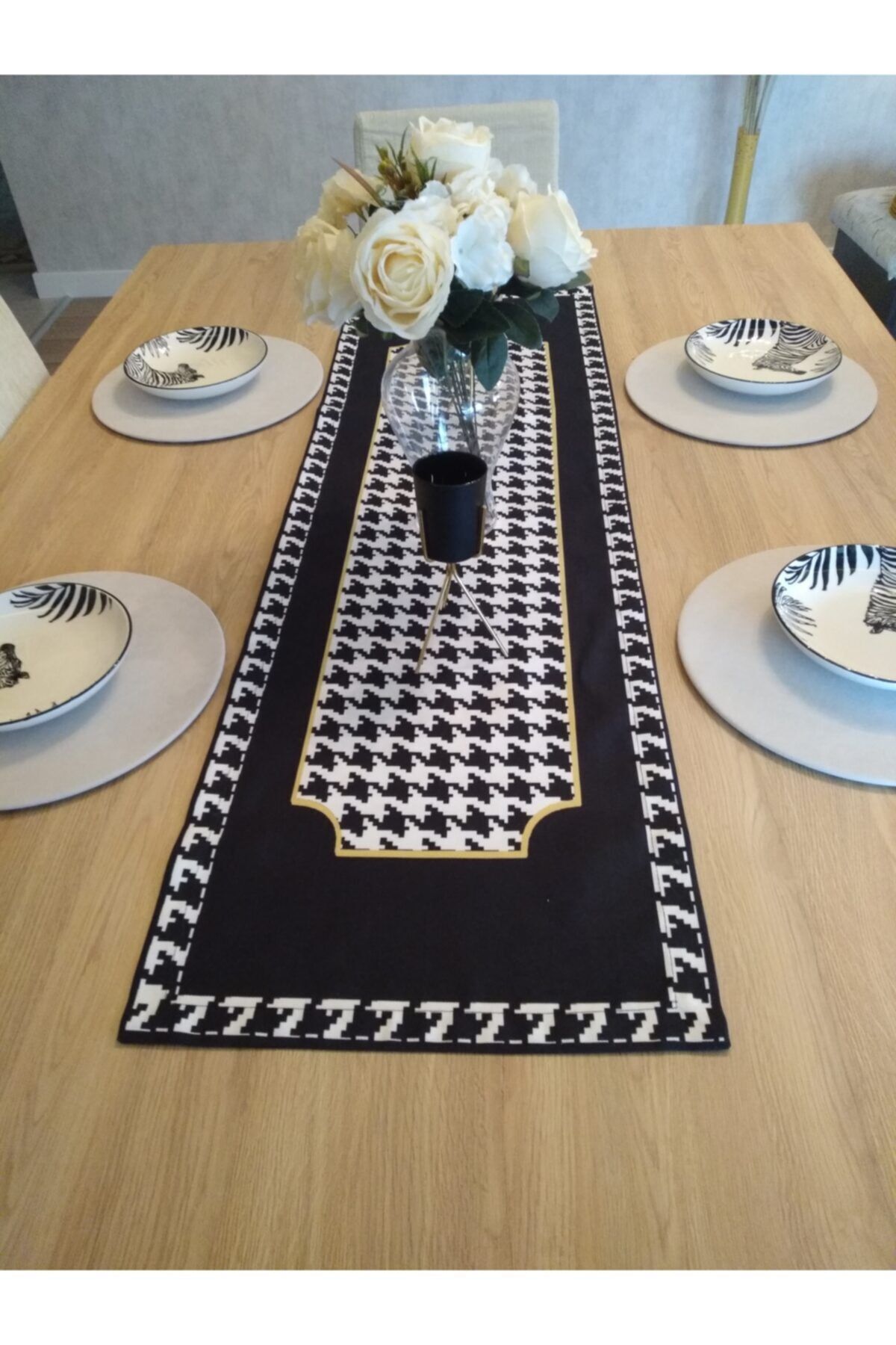 Amerikan Servis Takım, Siyah-beyaz Kaz Ayağı Pano Desen Runner, 4 Bej Supla