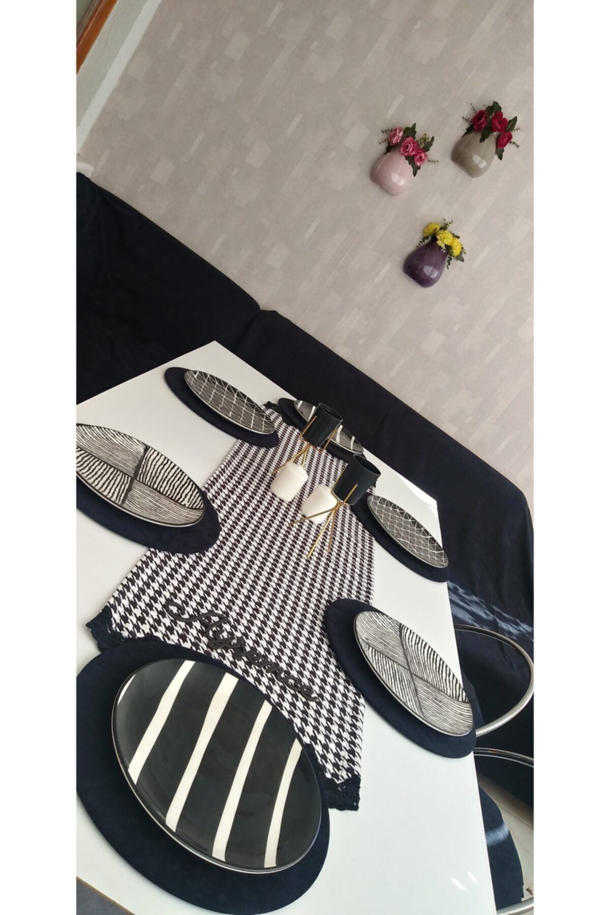 Siyah,beyaz Kaz Ayağ Desenli (Güpür Detaylı) Runner 6 Siyah Supla